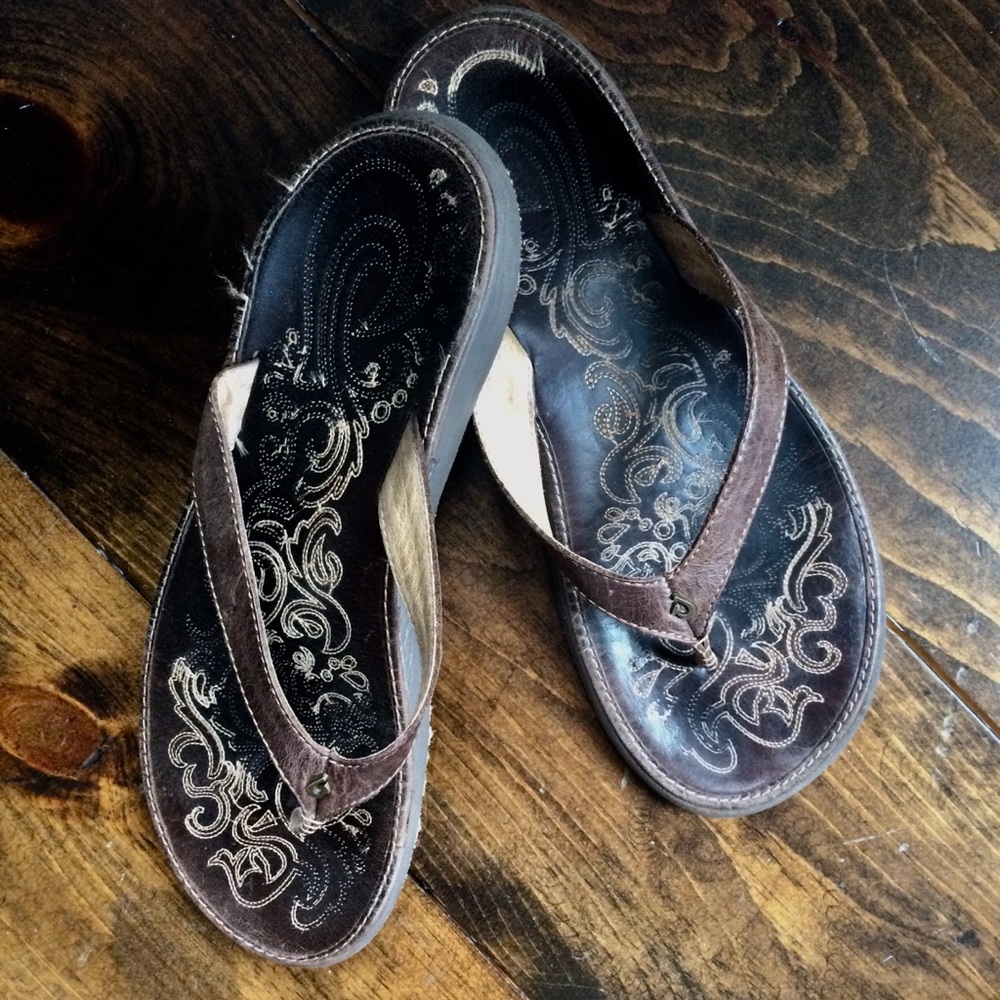 Leather Olukai sandal